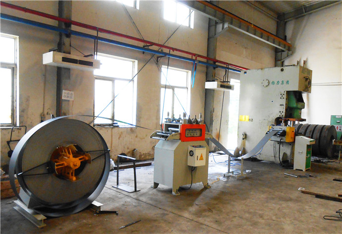 口罩鼻梁條設(shè)備,自動(dòng)材料架