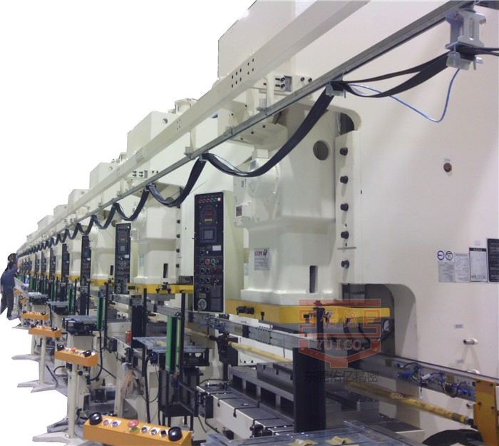 連桿式多工位機械手：推動自動化沖壓生產線升級的重要設備